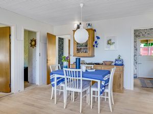 23746595-Ferienhaus-3-Holbæk-300x225-4