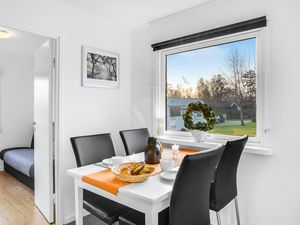 23751187-Ferienhaus-4-Holbæk-300x225-5