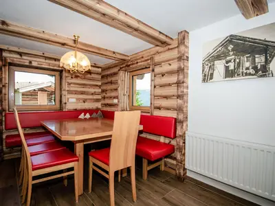 DiningRoom