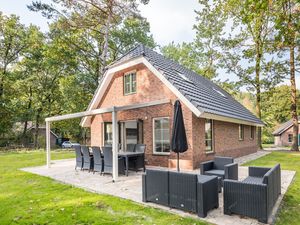 Ferienhaus für 8 Personen (140 m²) in Hooghalen
