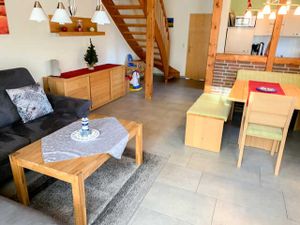 21739427-Ferienhaus-6-Hooksiel-300x225-3