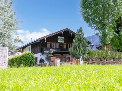 Außenseite Ferienhaus [Sommer]
