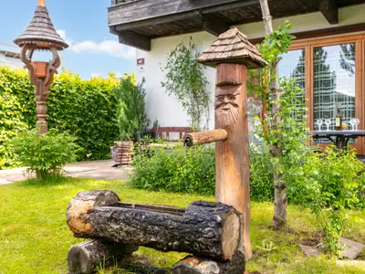 Außenseite Ferienhaus [Sommer]