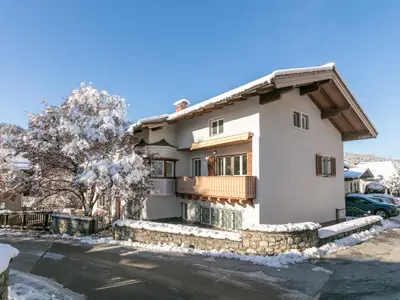 Außenseite Ferienhaus [Winter]