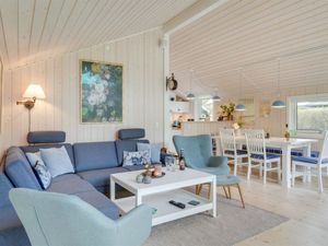 23586100-Ferienhaus-5-Hornbæk-300x225-1