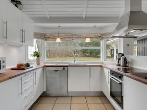 23762407-Ferienhaus-6-Hornbæk-300x225-4