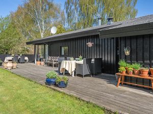 23753114-Ferienhaus-6-Hornbæk-300x225-1