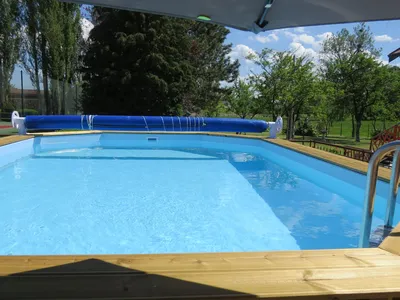 PoolOfHouse