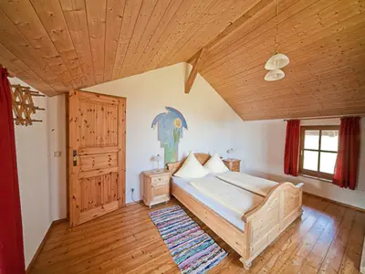Schlafzimmer Eltern