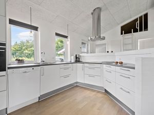 24043646-Ferienhaus-8-Hovborg-300x225-5