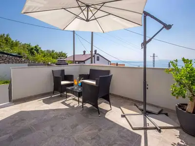 Ferienhaus für 9 Personen (160 m²) in Hreljin 10/10