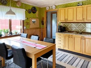 23953689-Ferienhaus-8-Hultsfred-300x225-5