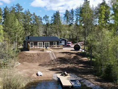 Haus mit privatem Steg und Boot