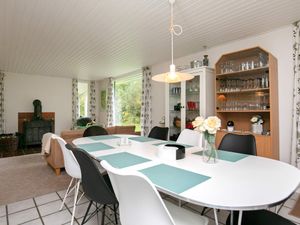 17928994-Ferienhaus-8-Humble-300x225-4