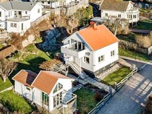 23678771-Ferienhaus-4-Hunnebostrand-300x225-3