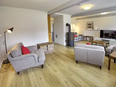 Wohnzimmer mit Kaminofen