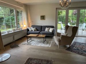 23466505-Ferienhaus-6-Husum-300x225-1