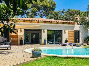 23739348-Ferienhaus-6-Hyères-300x225-0