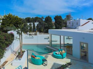 23964707-Ferienhaus-8-Ibiza-Stadt-300x225-1