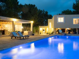 23554708-Ferienhaus-8-Ibiza-Stadt-300x225-1