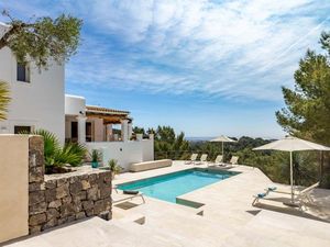 22316299-Ferienhaus-8-Ibiza-Stadt-300x225-2