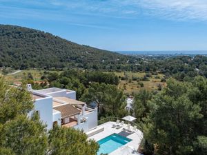 22316299-Ferienhaus-8-Ibiza-Stadt-300x225-4