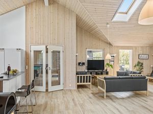 23728879-Ferienhaus-24-Idestrup-300x225-2