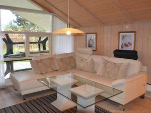 23734941-Ferienhaus-10-Idestrup-300x225-1