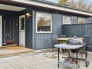 24001189-Ferienhaus-6-Idestrup-300x225-1