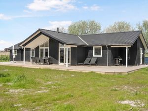 24056749-Ferienhaus-10-Idestrup-300x225-0