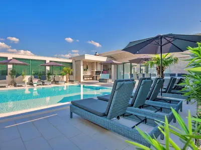 pool