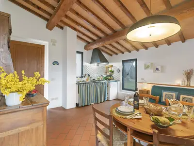 Küche und Essbereich