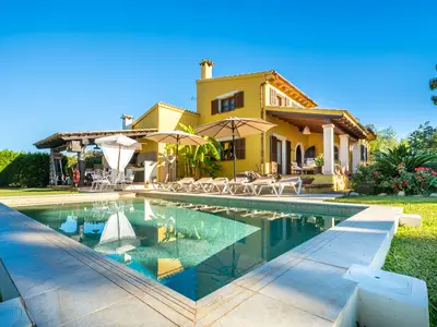 PoolOfHouse