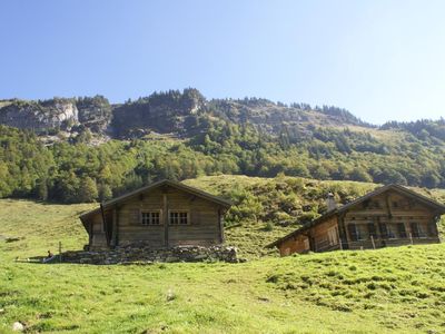 Alphütte Gental - Haus links