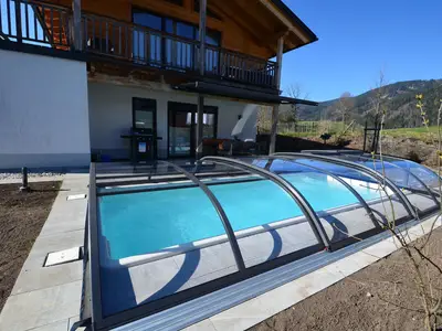 PoolOfHouse