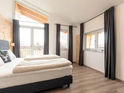 Schlafzimmer mir Doppelbett