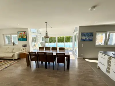Wohnzimmer, Küche, Essbereich/Living Room, Kitchen, Dining Room