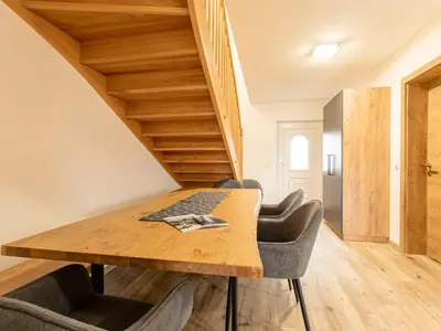 Eingangsbereich mit Essecke