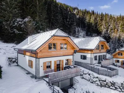Außenseite Ferienhaus [Winter]