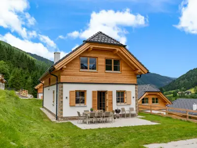 Außenseite Ferienhaus [Sommer]