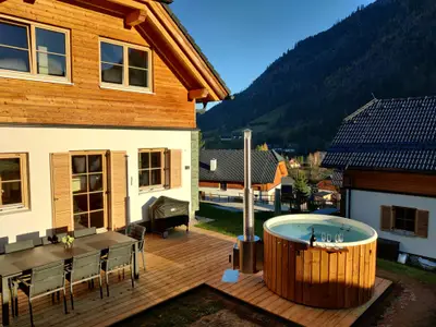Außenseite Ferienhaus [Sommer]