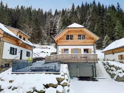 Außenseite Ferienhaus [Winter]
