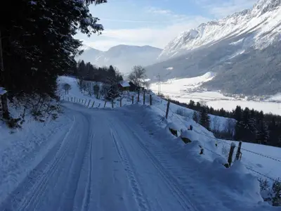 Anfahrt zur Almhütte Winter