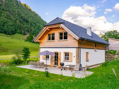 Außenseite Ferienhaus [Sommer]