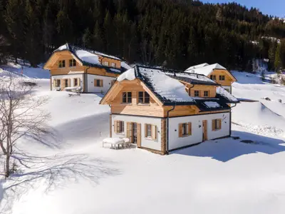 Außenseite Ferienhaus [Winter]