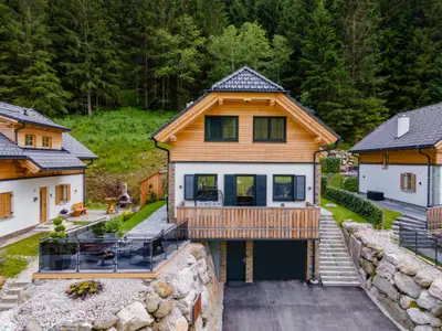 Außenseite Ferienhaus [Sommer]