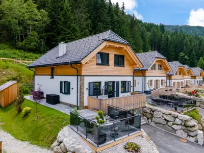 Außenseite Ferienhaus [Sommer]