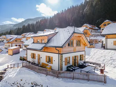 Außenseite Ferienhaus [Winter]