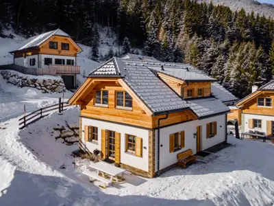 Außenseite Ferienhaus [Winter]
