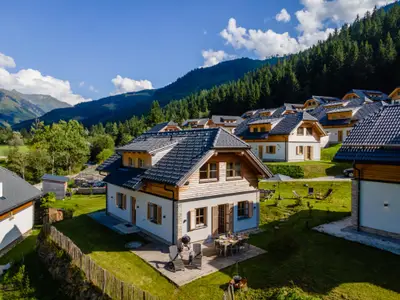 Außenseite Ferienhaus [Sommer]